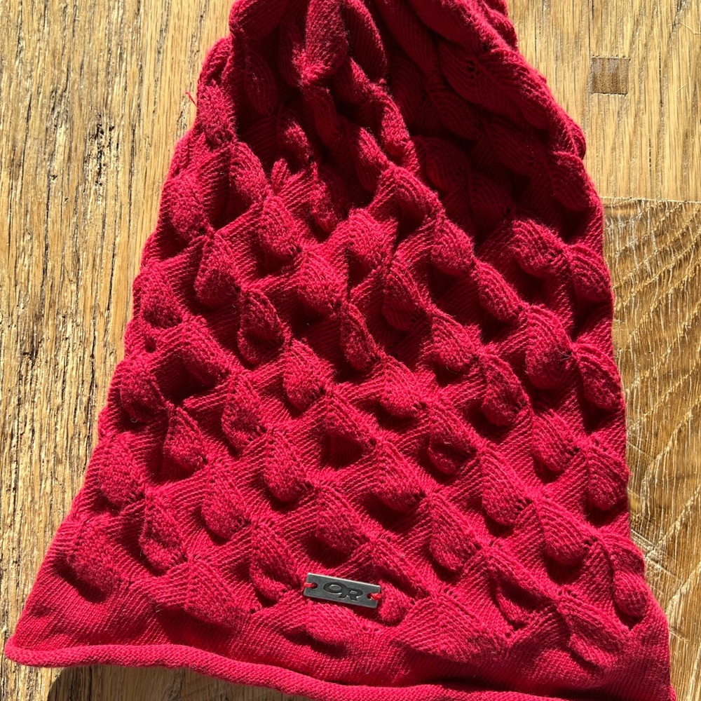 Red outdoor research beanie